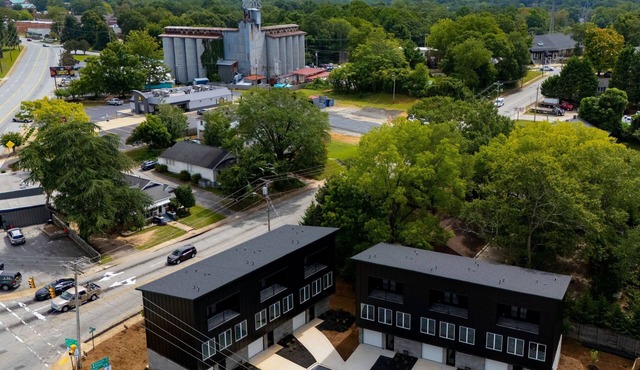 Cozy 2BR 2.5BA Luxury Retreat Full Kitchen Luxury Bath Greenville Clemson Area