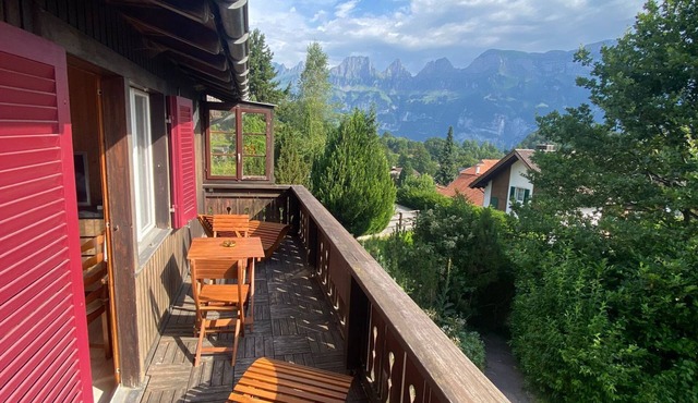 Cozy 2BR Apartment with Mountainview* Free Parking