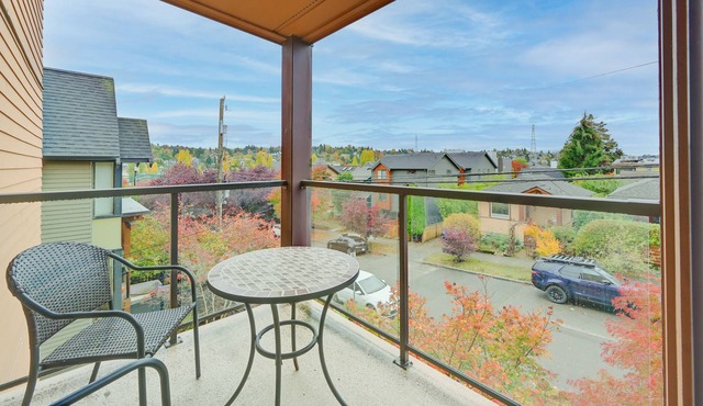 Cozy 2BR Condo with Parking in the Heart of Fremont!