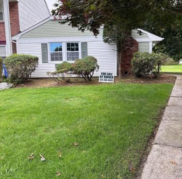 Cozy 2BR Home, quiet Coram Neighbourhood