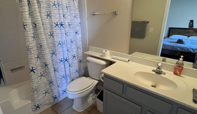 Cozy 2BR House - Las Vegas, NV - 10 Minutes away from the Las Vegas Strip!