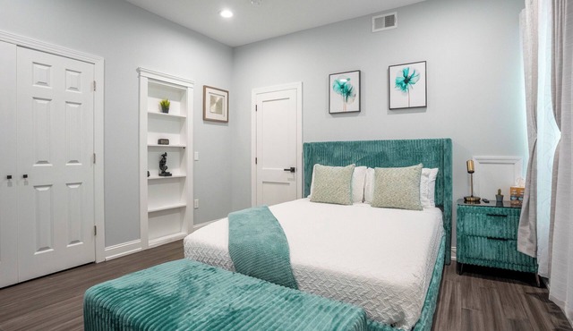 Cozy 2BR Loft 2nd Floor Retreat/The Loft@Cedar Park Philadelphia