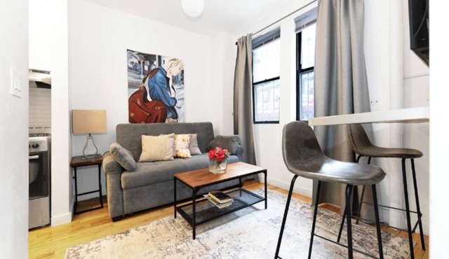 Cozy 2BR | Manhattan | 20 min to Times Square