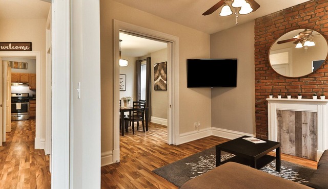Cozy 2BR near Missouri Botanical Shaw Garden
