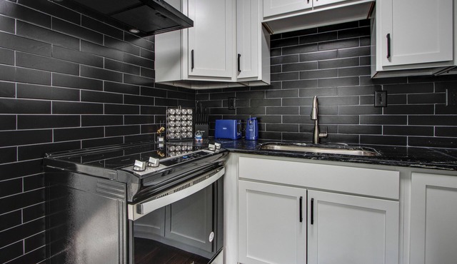 Cozy 2BR Retreat -Quick Drive to Downtown Memphis