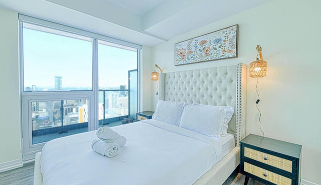 Cozy 2BR Retreat with Sofa Bed. Easy Access to Downtown!