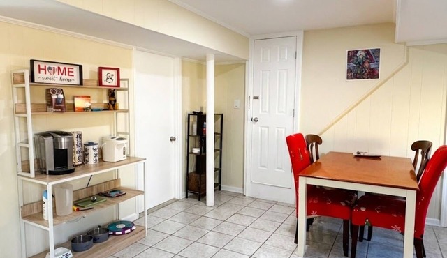 Cozy 2BR Urban Haven · Peaceful City Retreat
