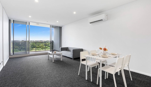 Cozy 2BR Waterloo Haven Near Cafés & Parks