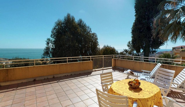 Cozy 2BR with terrace, pool, and garage