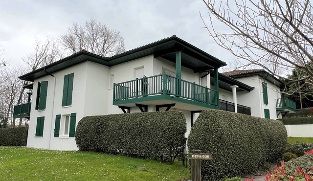 Cozy 2P apartment with balcony and parking in Cambo-les-Bains