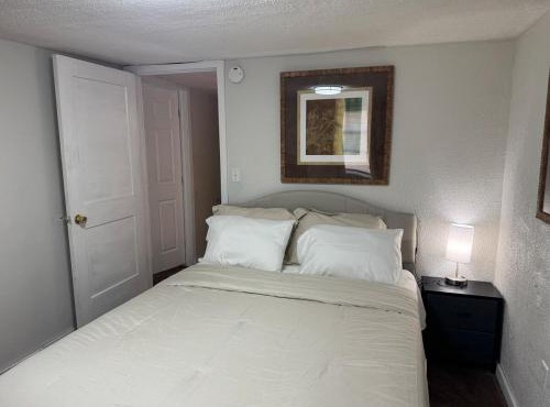 Cozy 3 4 BR Home Ideal for Family