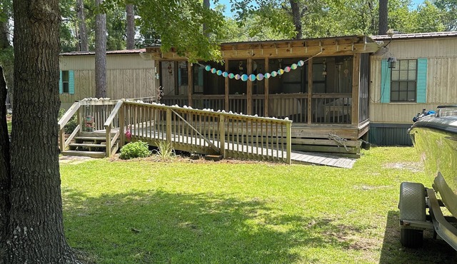 Cozy 3 Bdr mobile home 5 miles to Emerald Isle Beach or Downtown Swansboro