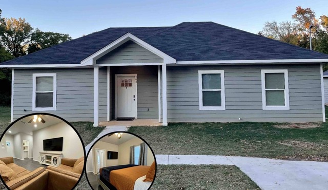 Cozy 3 Bed 2 Bath Home