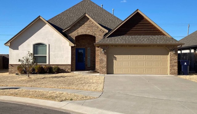 Cozy 3 Bed Home in Gated Community