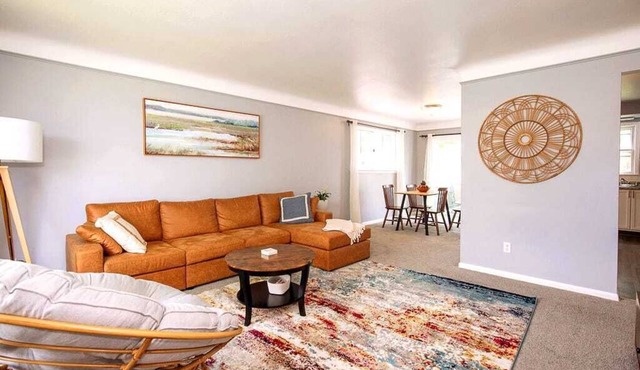 Cozy 3 bed homenNEW ON VRBO DISCOUNTED PRICE, EXCELLENT REVIEWS OTHER PLATFORMS