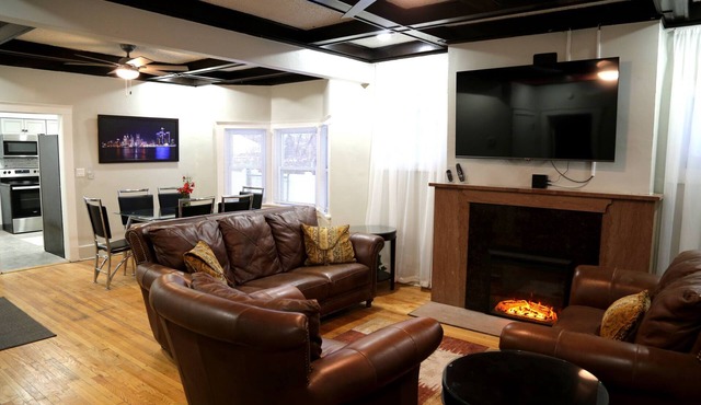 Cozy 3-Bed Retreat with Games, Smart TVs & Fire Pit, 12 Mins to Downtown!