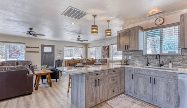 Cozy 3-bed room Prickly Pear Lodge