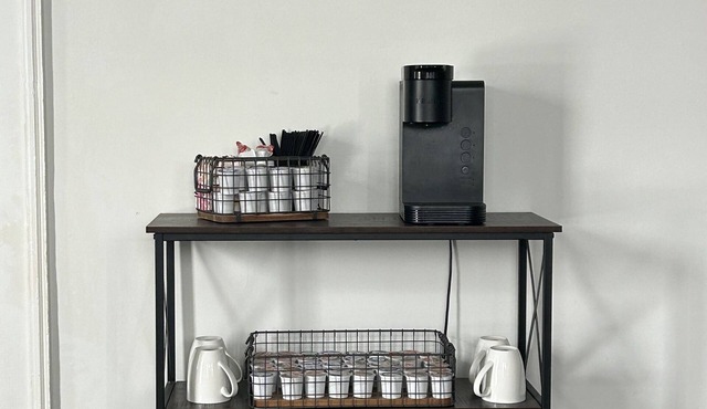 Cozy 3 bedroom, 1 bathroom townhouse!