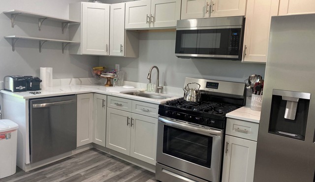 Cozy 3-bedroom apartment with AC in New York Mills