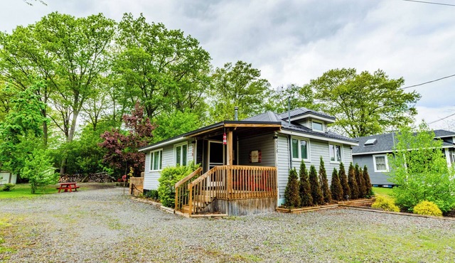 Cozy 3 Bedroom Cottage with Beach Access & Lush Outdoor Space