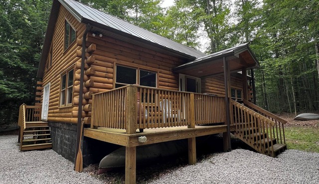 Cozy 3-bedroom cabin in Leeper with WiFi