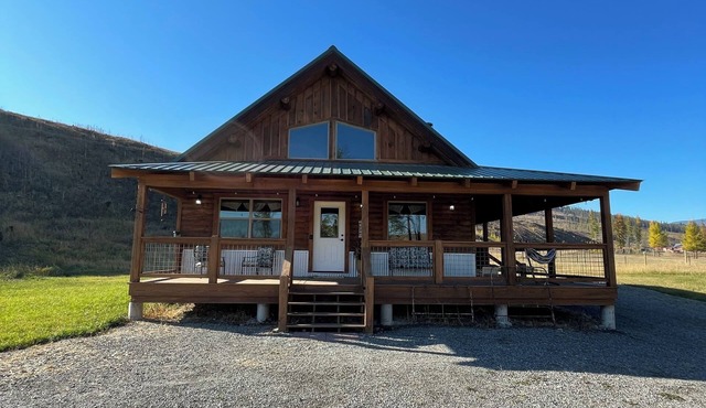 Cozy 3 bedroom cabin in rexford area