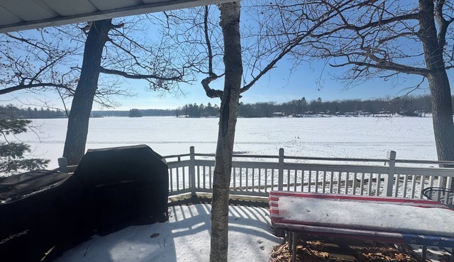 Cozy 3 bedroom cabin on Long Lake