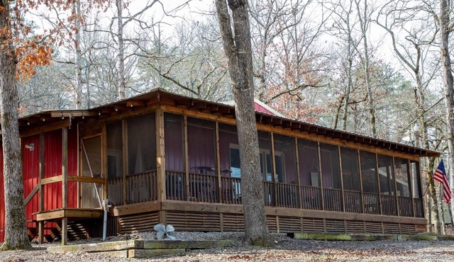Cozy 3-bedroom cabin on Thompson Bay Scranton, AR