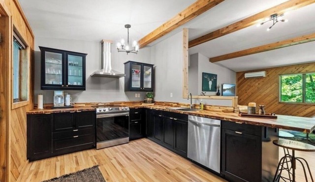 Cozy 3-bedroom cabin on beautiful Sand Lake in lovely Cumberland, WI.