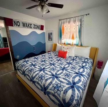 Cozy 3 Bedroom Cabin with Patio, Kids' Playground, and Large Grill