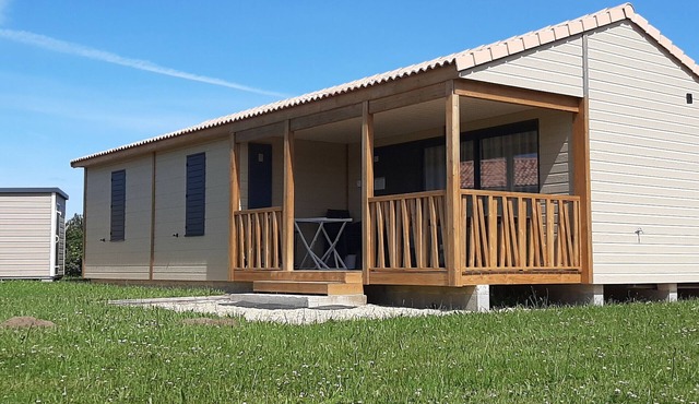 Cozy 3-Bedroom Chalet with Heated Pool Near Morbihan Gulf