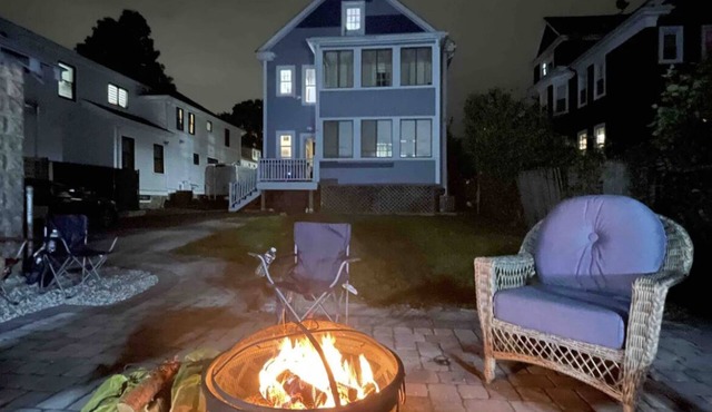 Cozy 3 bedroom close to the city