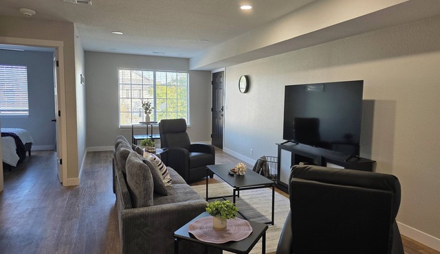 Cozy 3-bedroom Condo at Stadium Place