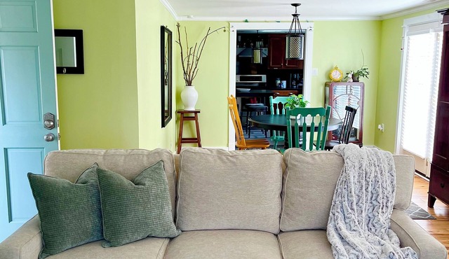 Cozy 3-bedroom Cottage with scenic views Chattanooga