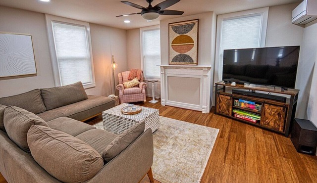 Cozy 3-bedroom cottage steps away from the water.