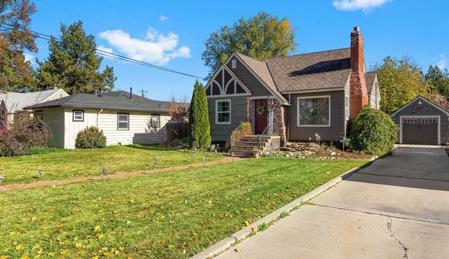 Cozy 3 bedroom Cottage in quiet neighborhood in Nampa