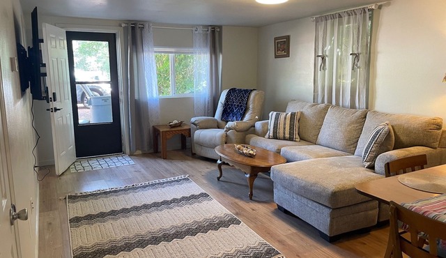 Cozy 3-bedroom garden level, dog friendly, in the heart of Greeley