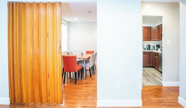 Cozy 3 Bedroom/Great Location