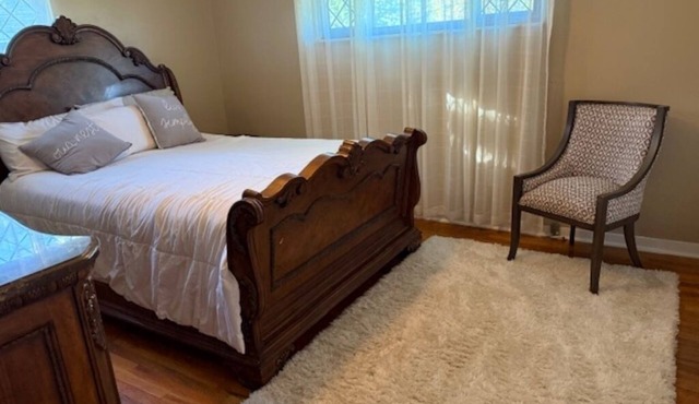 Cozy 3-Bedroom Haven for NFL Draft Weekend