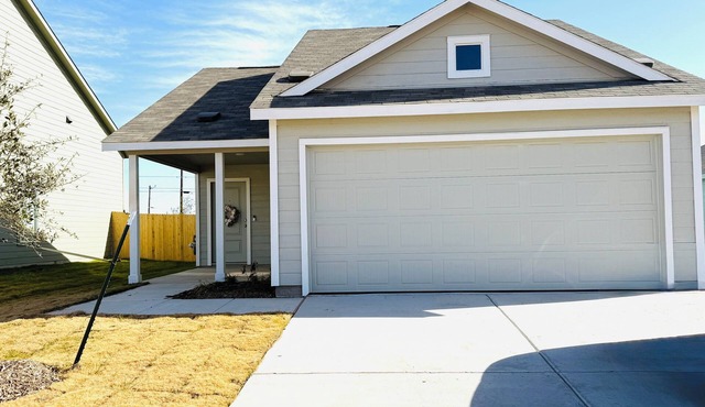 Cozy 3 Bedroom Home - 30 min from DFW Airport and Downtown Fort Worth