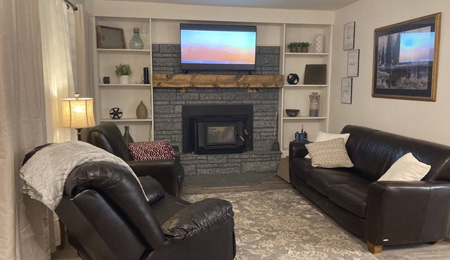 Cozy 3 Bedroom Home next to the Clearwater River.