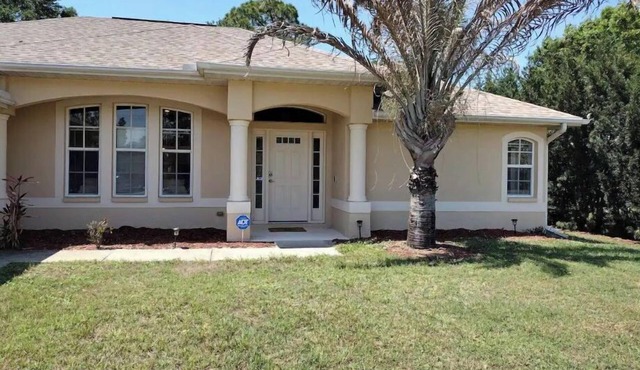 Cozy 3-Bedroom Home in North Port