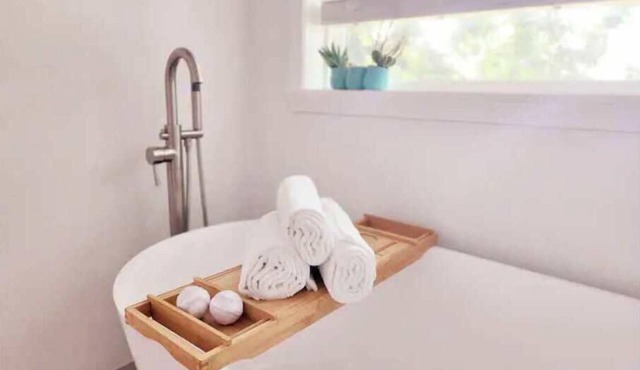 Cozy 3-bedroom home with indoor fireplace