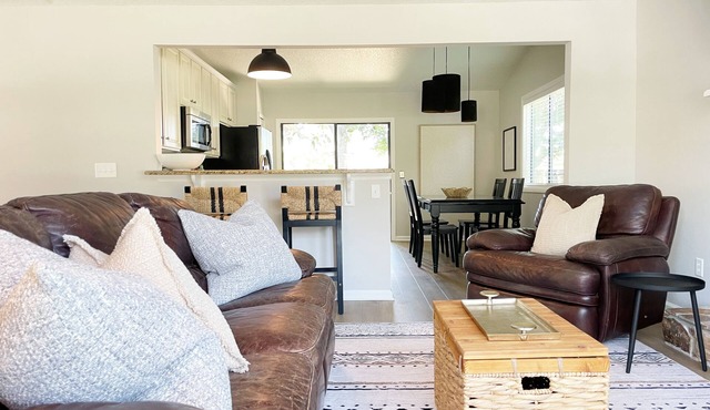 Cozy 3-bedroom house with WiFi, AC in awesome Jacksonville