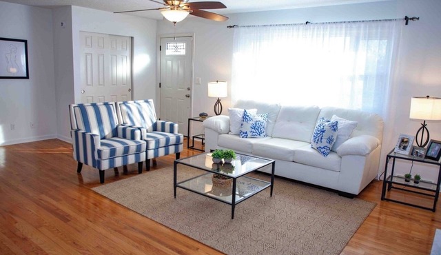 Cozy 3-Bedroom House with WiFi and AC in Welcoming Reynoldsburg