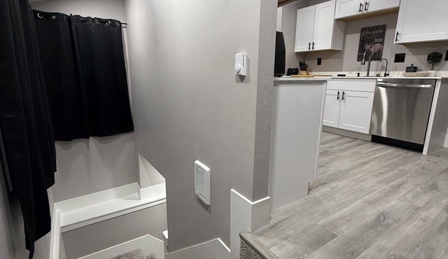 Cozy 3-bedroom house in charming Rock Springs with AC, WiFi and more!