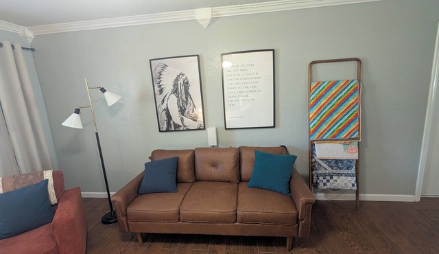 Cozy 3-bedroom house in serene Cache, near Ft Sill and the Wichita Mountains.