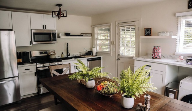 Cozy 3-bedroom house in Decatur with AC, WiFi