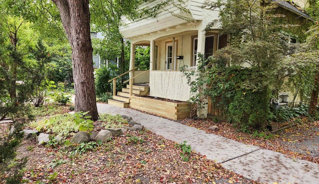 Cozy 3 Bedroom House in Downtown Ithaca