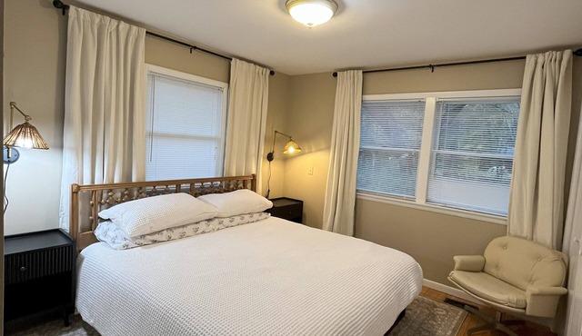 Cozy 3-bedroom house in charming Ithaca with AC, WiFi